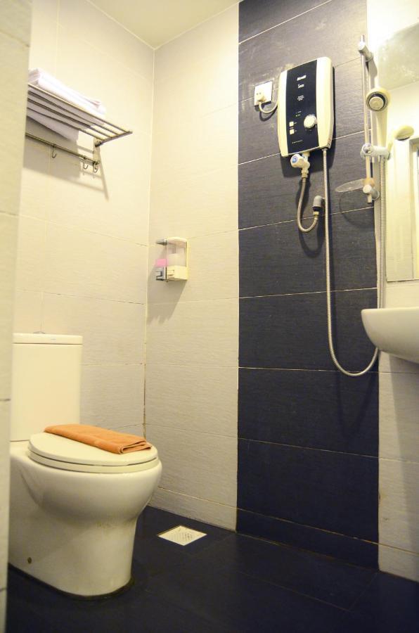 ג'והור בהרו Newland Hotel מראה חיצוני תמונה