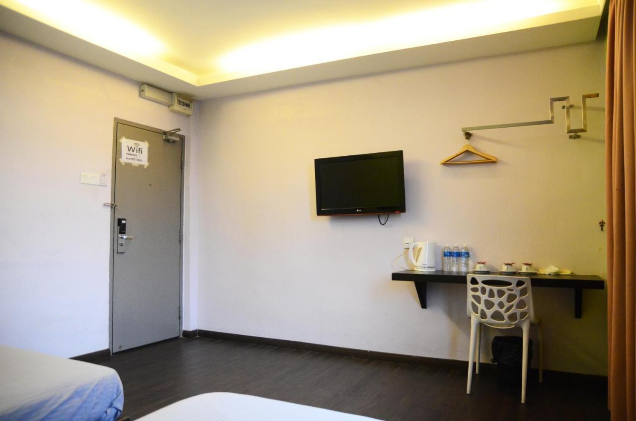 ג'והור בהרו Newland Hotel מראה חיצוני תמונה